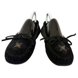 Minnetonka Women’s 8.5 Black Suede Leather Beaded Moccasins Hard Sole